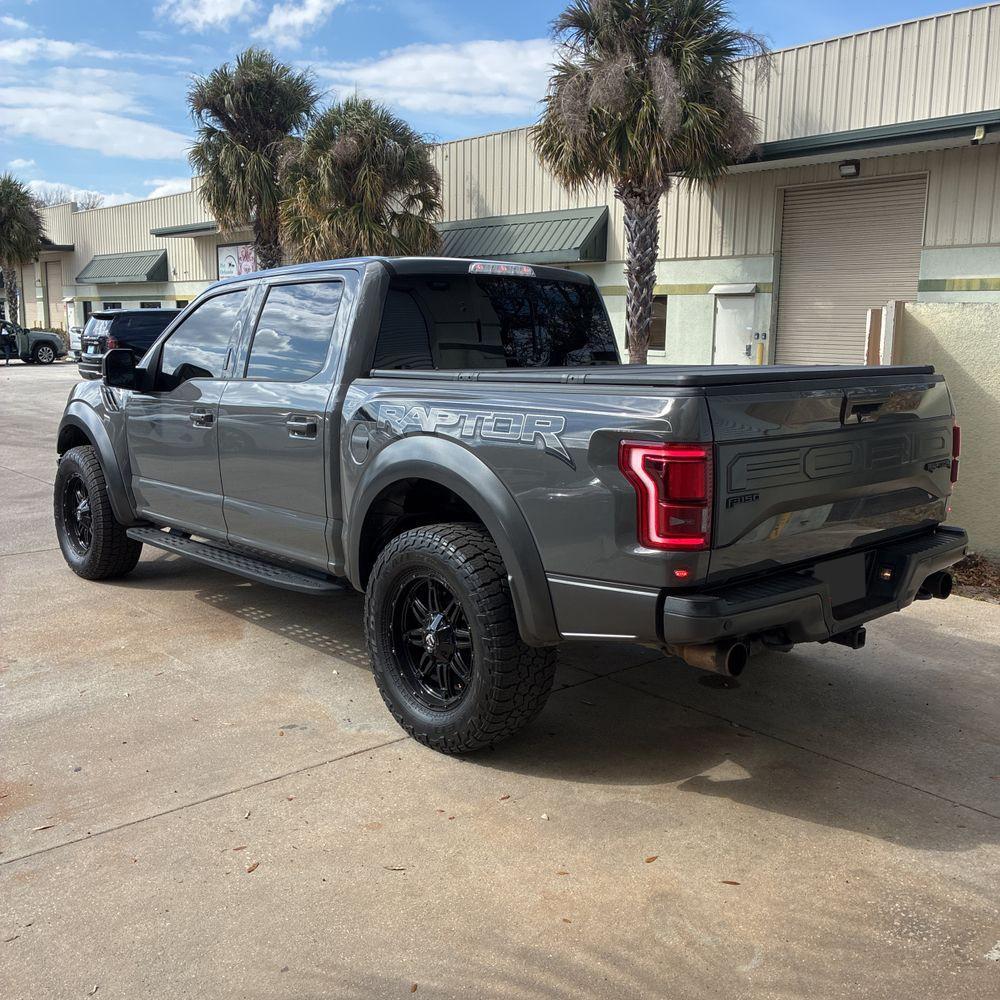 2018 Ford F-150 - image 9