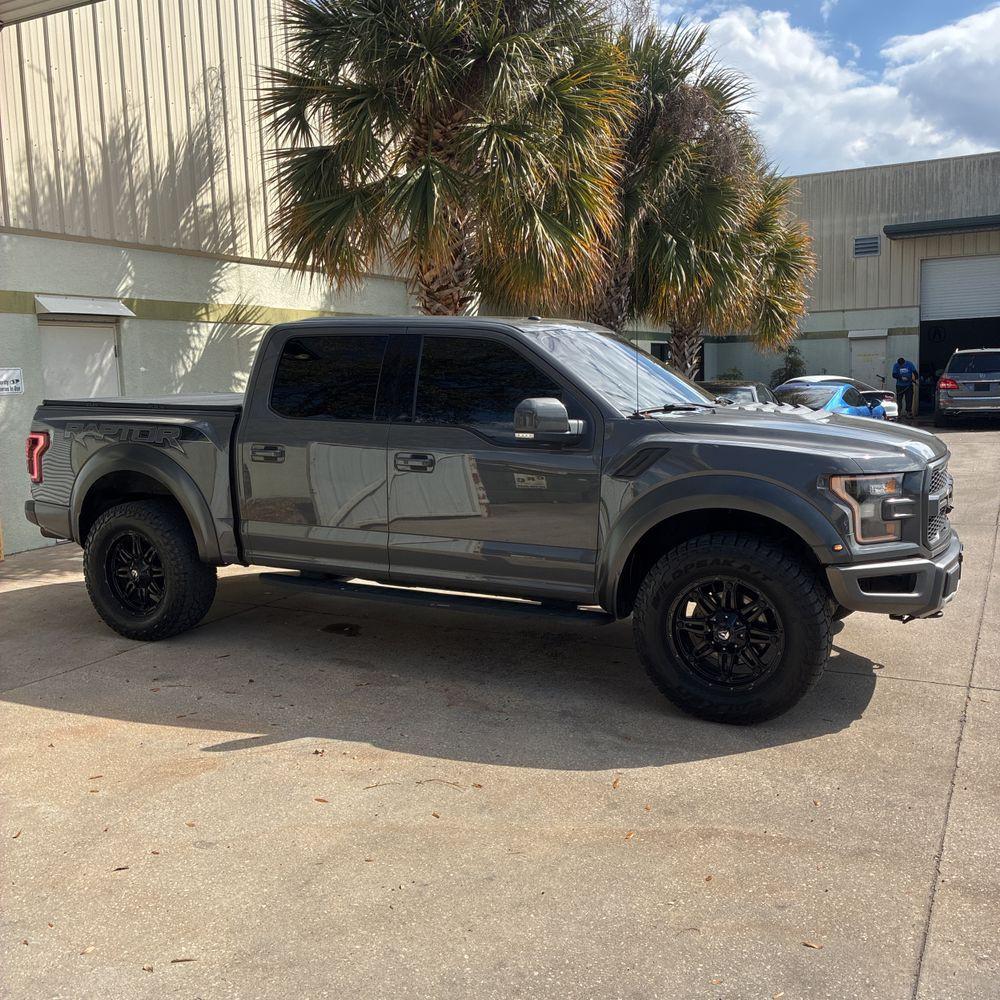 2018 Ford F-150 - image 14
