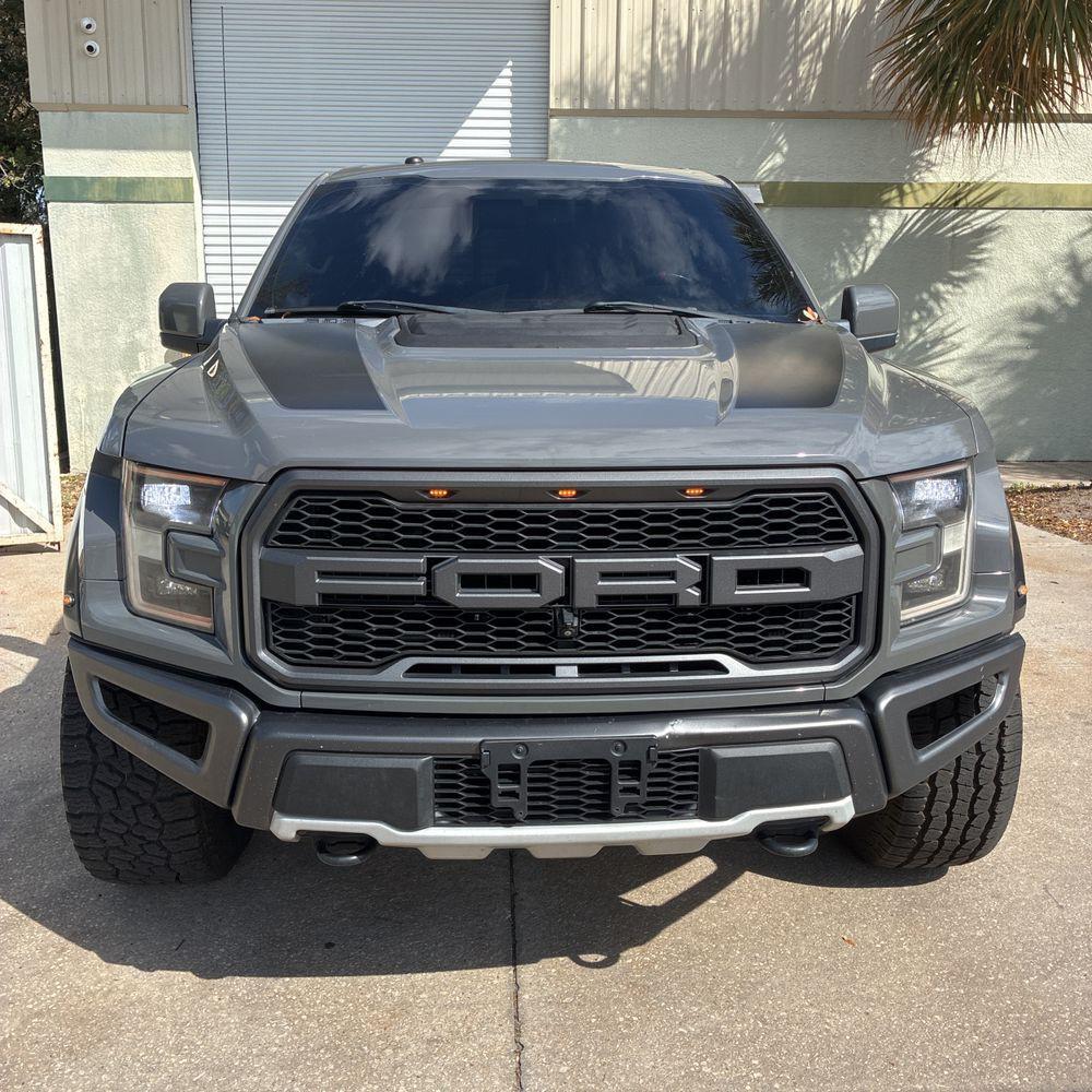2018 Ford F-150 - image 1