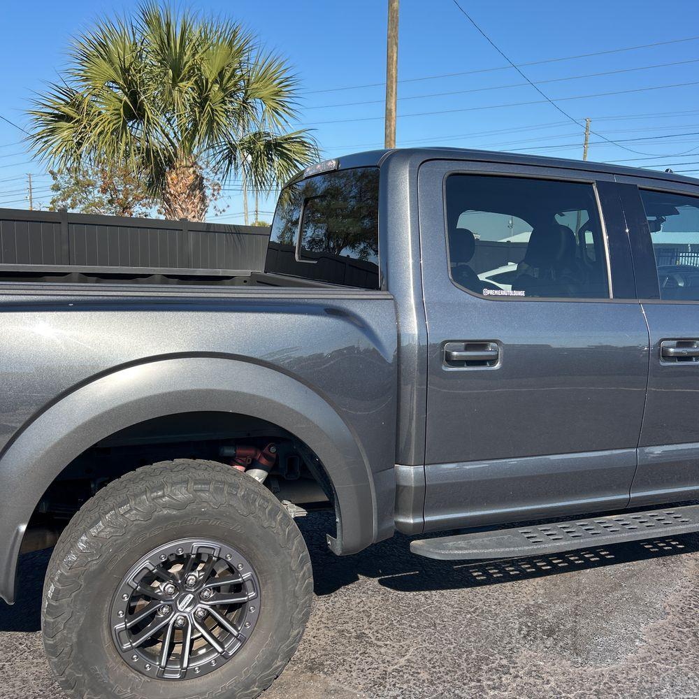 2020 Ford F-150 - image 7