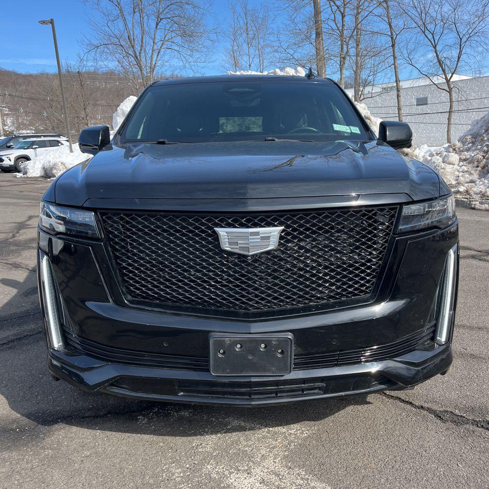 2021 Cadillac Escalade ESV - image 1