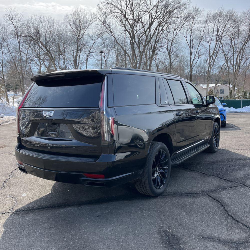 2021 Cadillac Escalade ESV - image 10