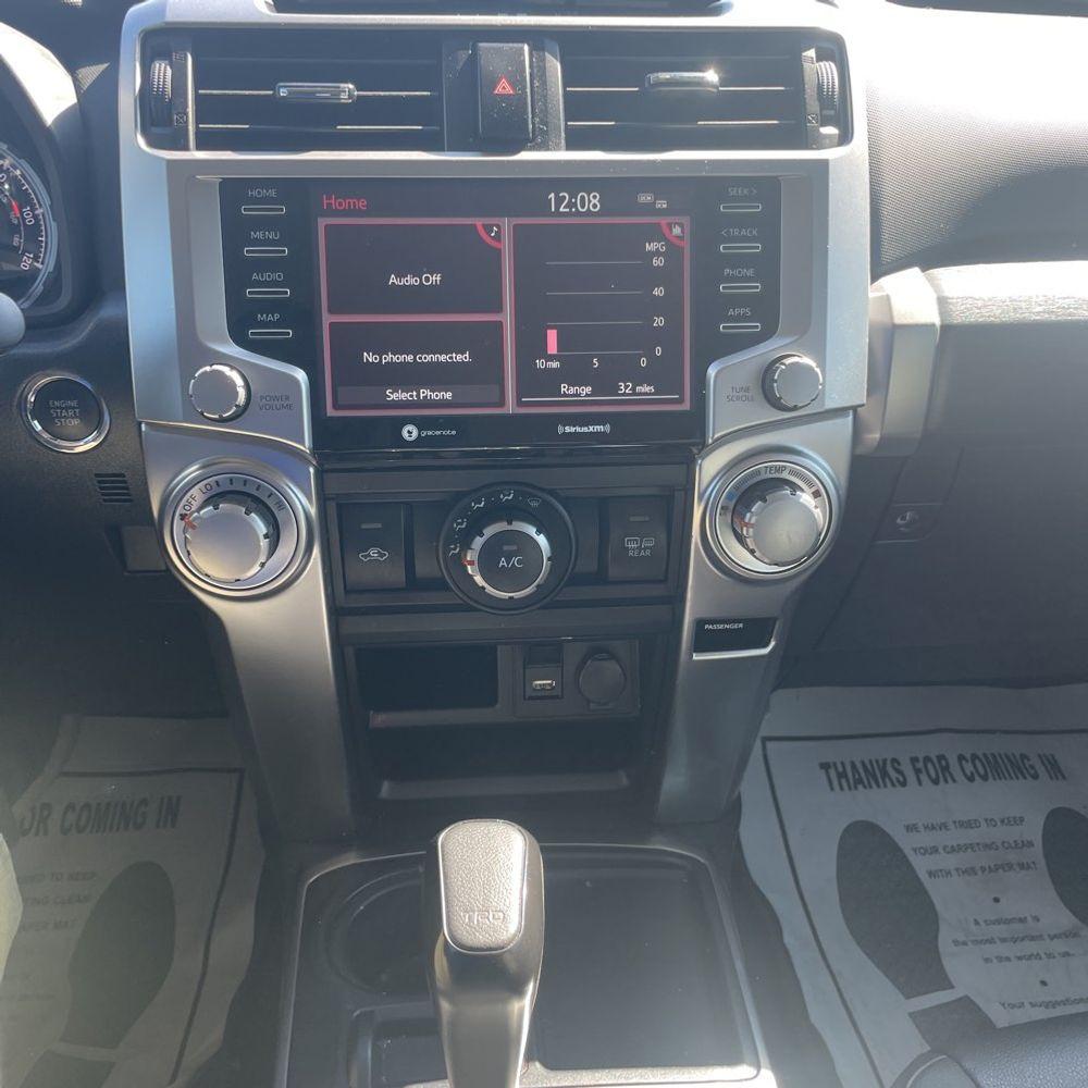 2024 Toyota 4Runner - image 9
