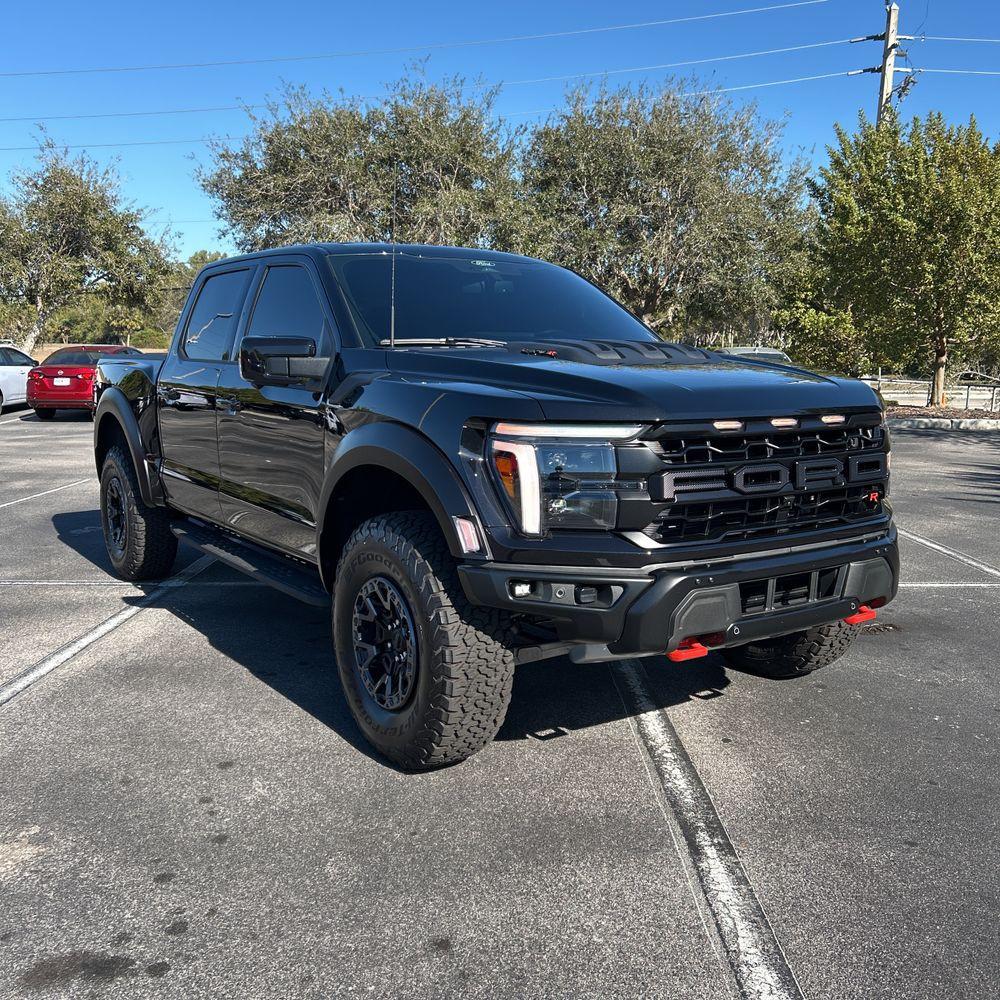 2025 Ford F-150 - image 4